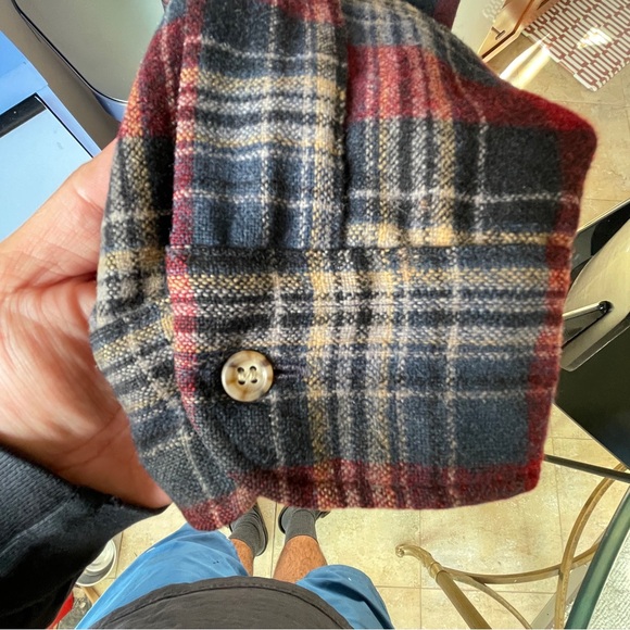 Pendleton Flannel button up - Picture 3 of 5
